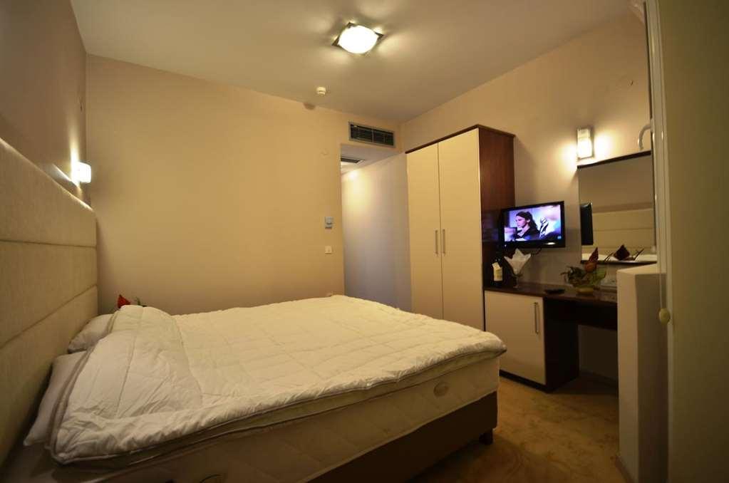 Hotel Lebed Ohrid Rum bild